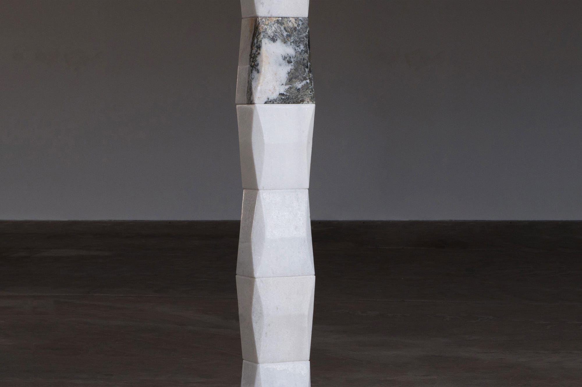 Luca_Resta-Works-MONUMENTS-Bad_Brancusi-003.jpg